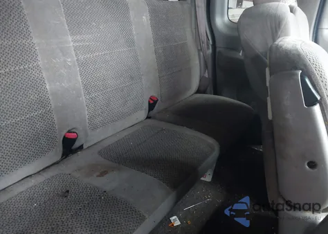 2002 Ford F-150 Lariat/Xl/Xlt z USA, uszkodzony, nr VIN 2FTRX18L92CA34330